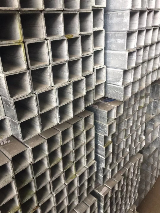 低合金 Q355B 下城下城下城镀锌无缝方管 工程专用无缝下城下城下城镀锌方管